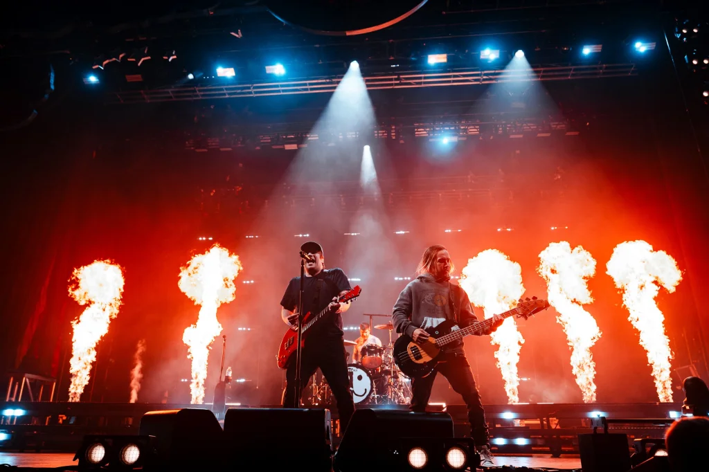 Fall Out Boy entrega show histórico com setlist que passeia por todas as eras da banda