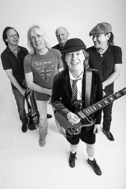 AC/DC deve anunciar três shows no Brasil nos próximos dias, diz colunista